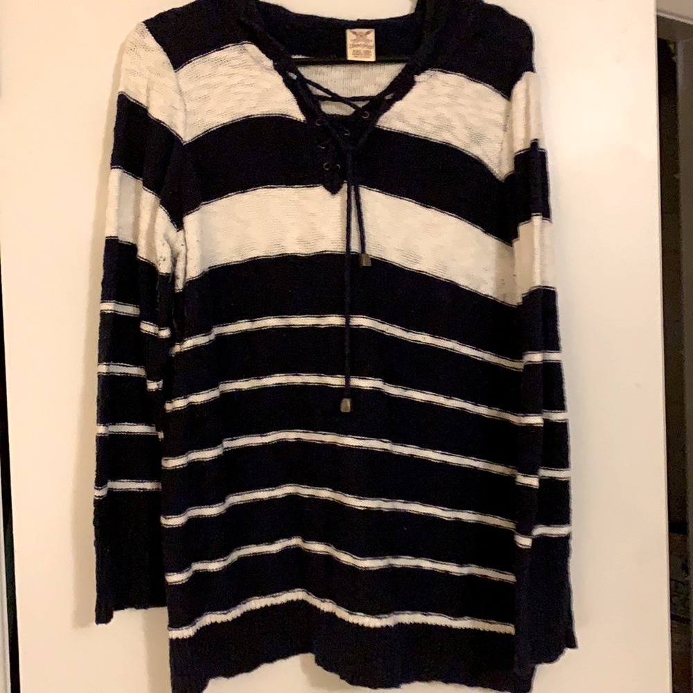 Navy blue and White Bold striped hooded sweater very good condition.
